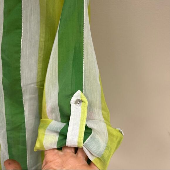 J ‘ Envie sheer striped sheer button down. Size 8 - Picture 5 of 8